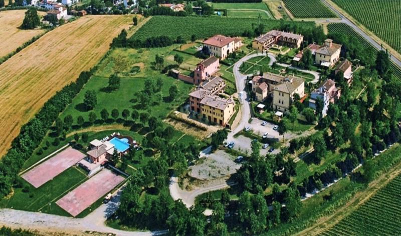 Casa Vacanza Villaggio Poggio Rosso Arezzo Exterior foto